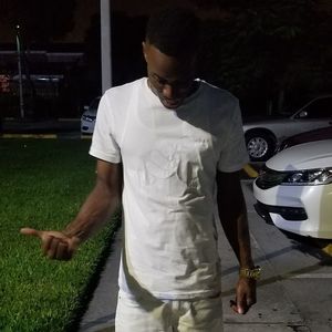 Meet your Posher, Devone